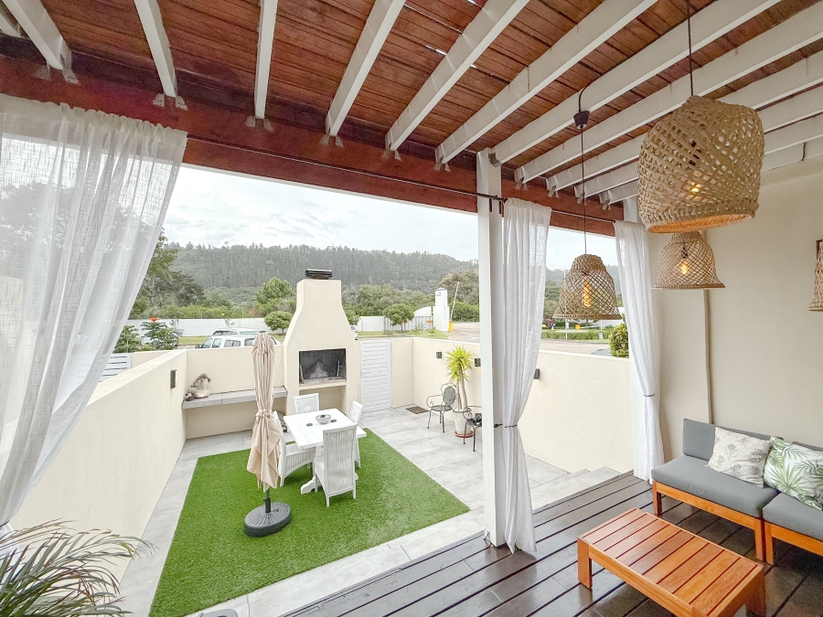 To Let 2 Bedroom Property for Rent in Keurboomstrand Western Cape